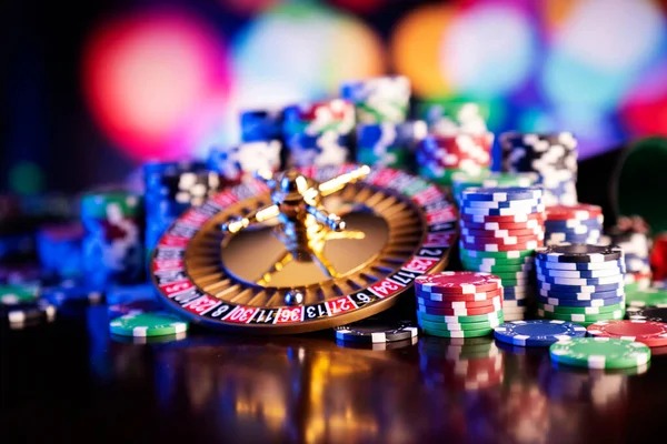 mandiri live roulette studio with professional croupier and multi-camera feed